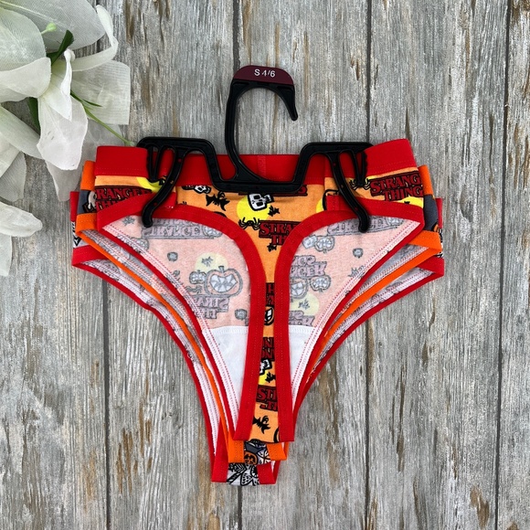 Stranger Things Halloween Thong Panties Underwear 3-Pack Size S - Picture 2 of 7